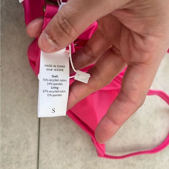 NWT Andie Swim Santorini Top Neon Pink Small Bikini Triangle Knot Front Tanning - Picture 6 of 8